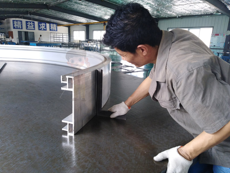 一站式拉彎加工廠家，提供從設(shè)計(jì)到生產(chǎn)的全流程服務(wù)，滿足客戶個(gè)性化需求